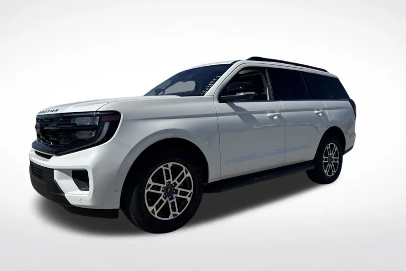 2025 Ford Expedition photo 1
