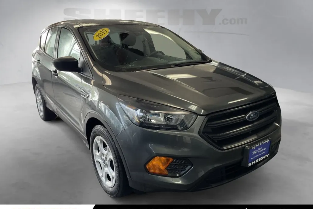 2019 Ford Escape S photo 1