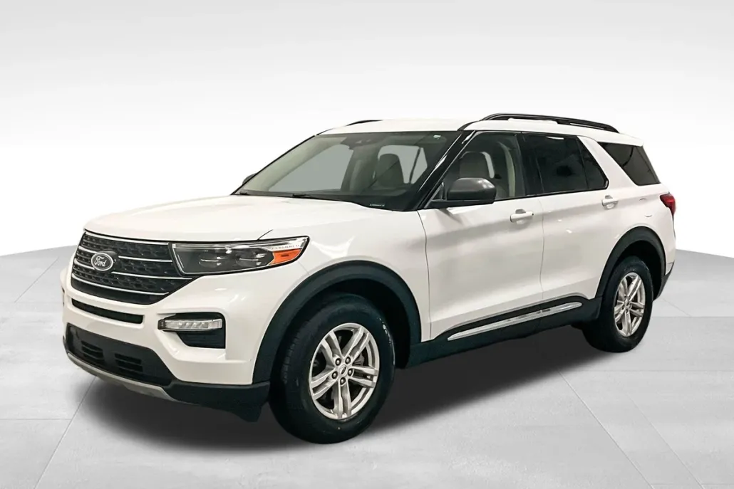 2023 Ford Explorer XLT Sport photo 1