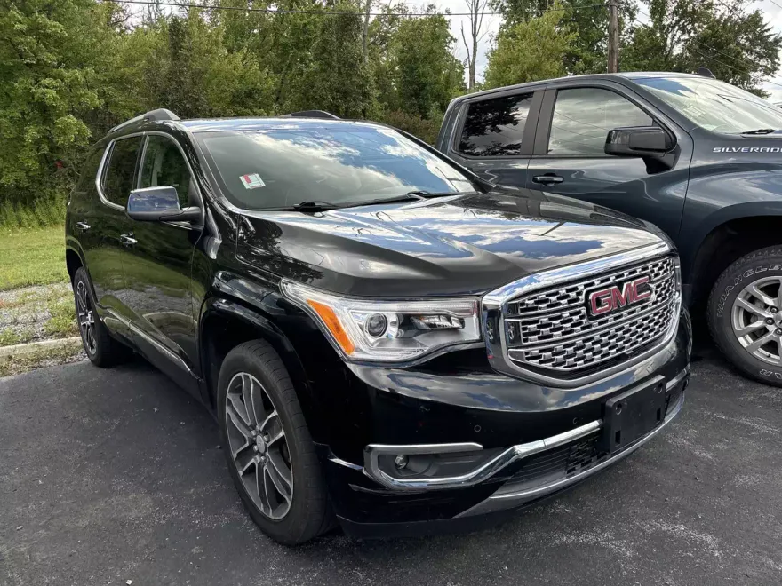 2019 Gmc Acadia Denali photo 1