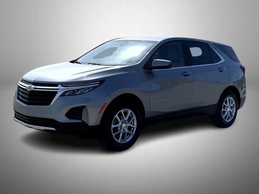 2024 Chevrolet Equinox LT photo 1