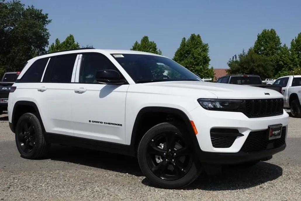 2025 Jeep Grand Cherokee Altitude X photo 1