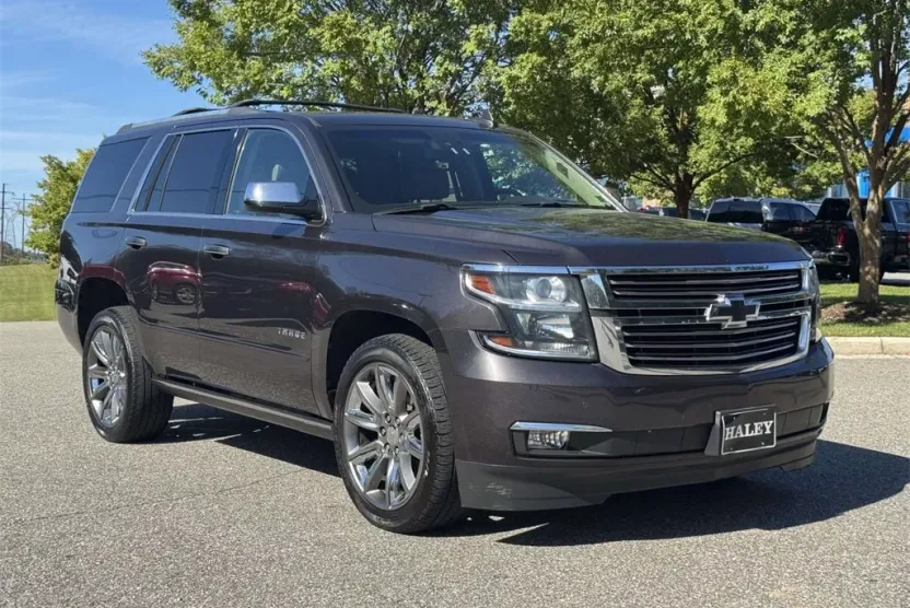 2017 Chevrolet Tahoe Premier photo 1