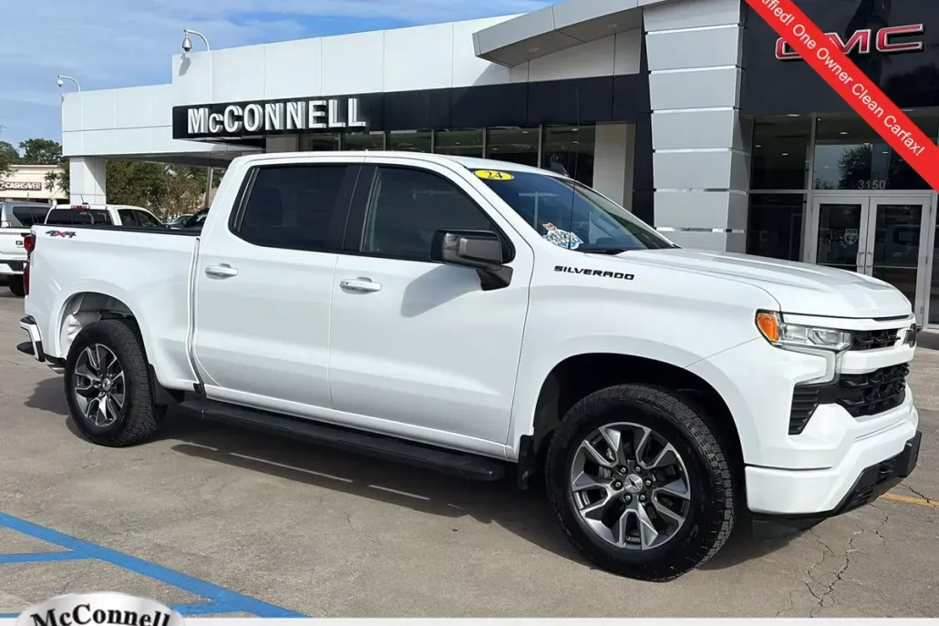2024 Chevrolet Silverado 1500 RST photo 1
