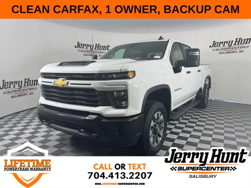 2024 Chevrolet Silverado 2500HD Custom photo 1