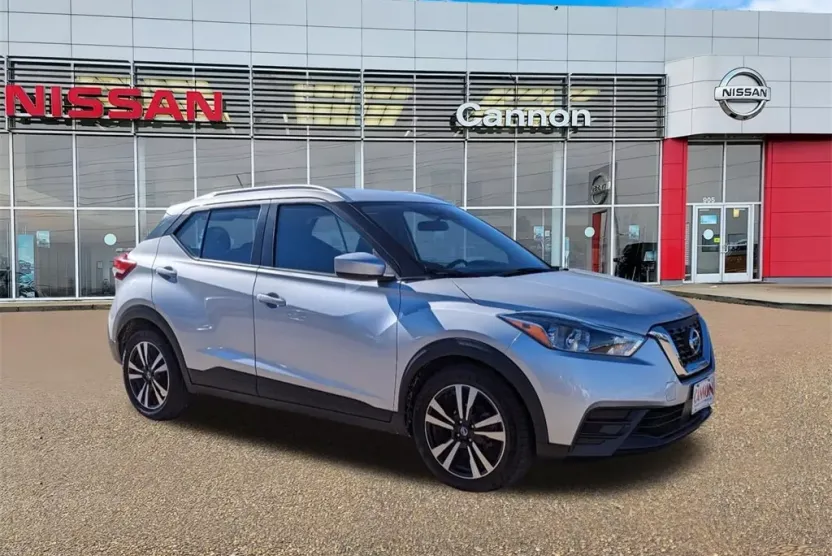 2020 Nissan Kicks SV photo 1