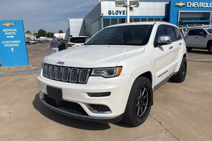 2018 Jeep Grand Cherokee Summit photo 1
