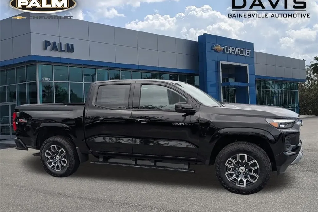 2026 Chevrolet Colorado Z71 photo 1