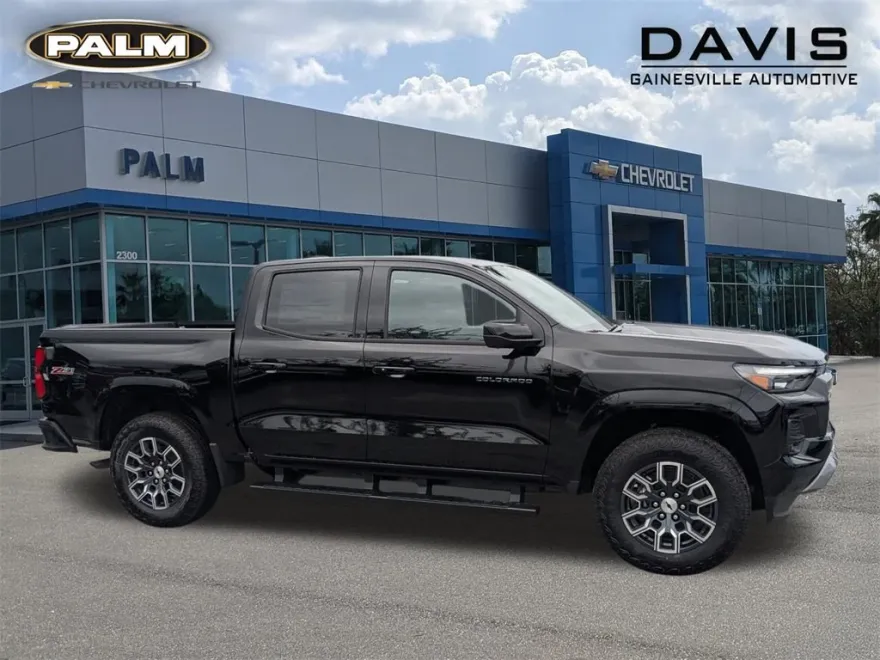 2026 Chevrolet Colorado Z71 photo 1