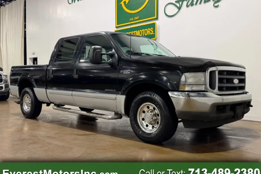 2002 Ford F-250 XLT photo 1