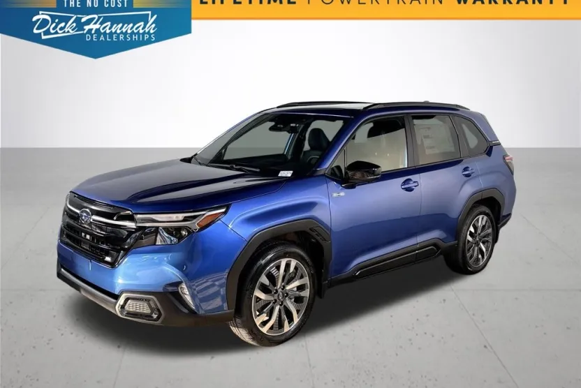 2025 Subaru Forester Touring photo 1