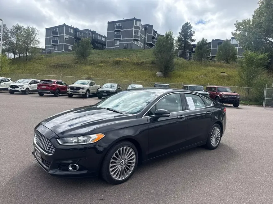 2015 Ford Fusion Titanium photo 1
