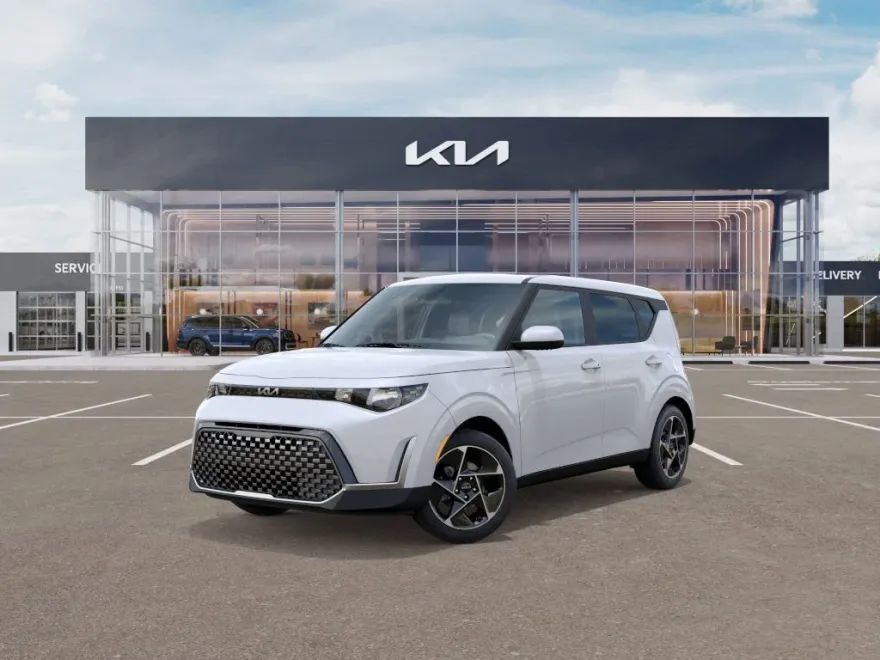 2025 Kia Soul EX photo 1