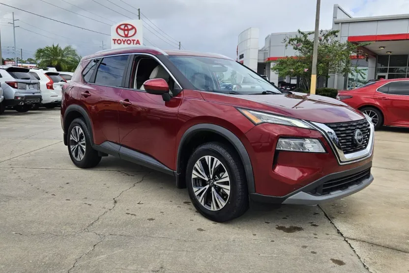 2023 Nissan Rogue SV photo 1
