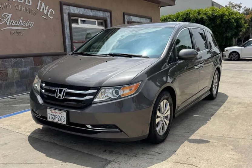 2014 Honda Odyssey EX photo 1