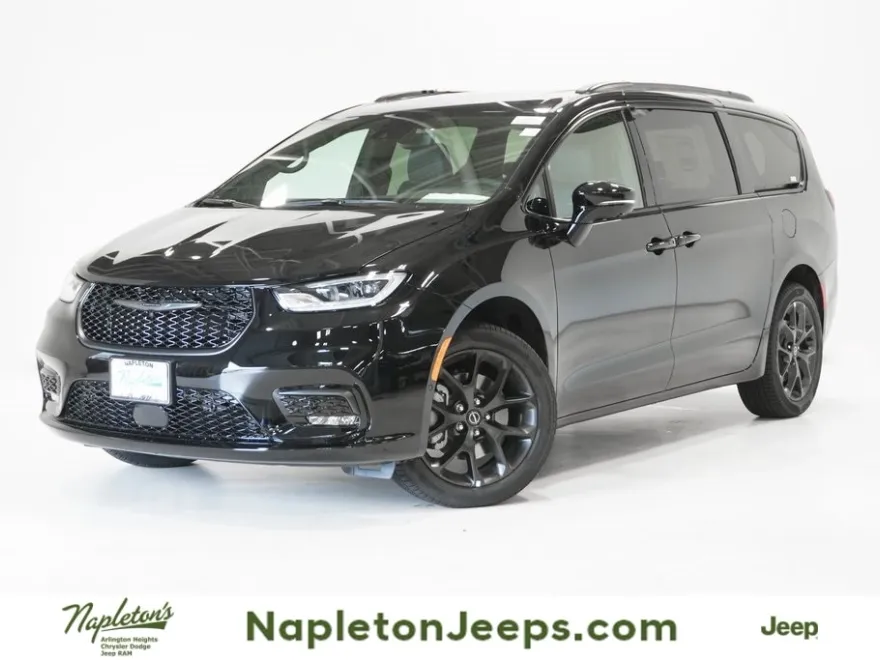 2026 Chrysler Pacifica Limited photo 1