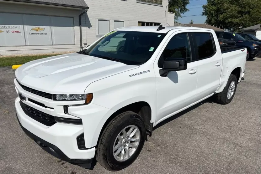 2022 Chevrolet Silverado 1500 RST photo 1