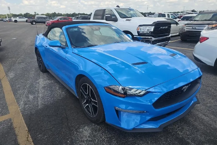 2023 Ford Mustang EcoBoost Premium photo 1