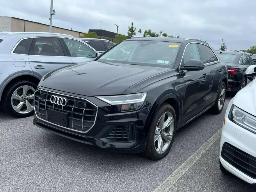 2022 Audi Q8 Premium Plus photo 1