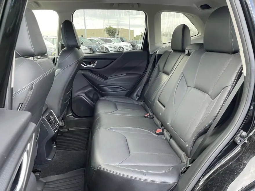2024 Subaru Forester Touring photo 1
