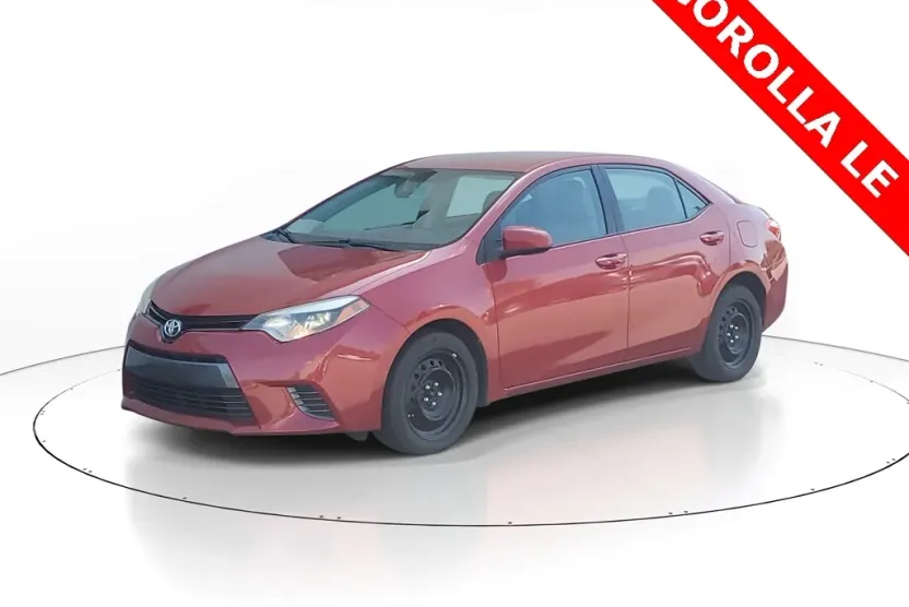 2016 Toyota Corolla LE photo 1