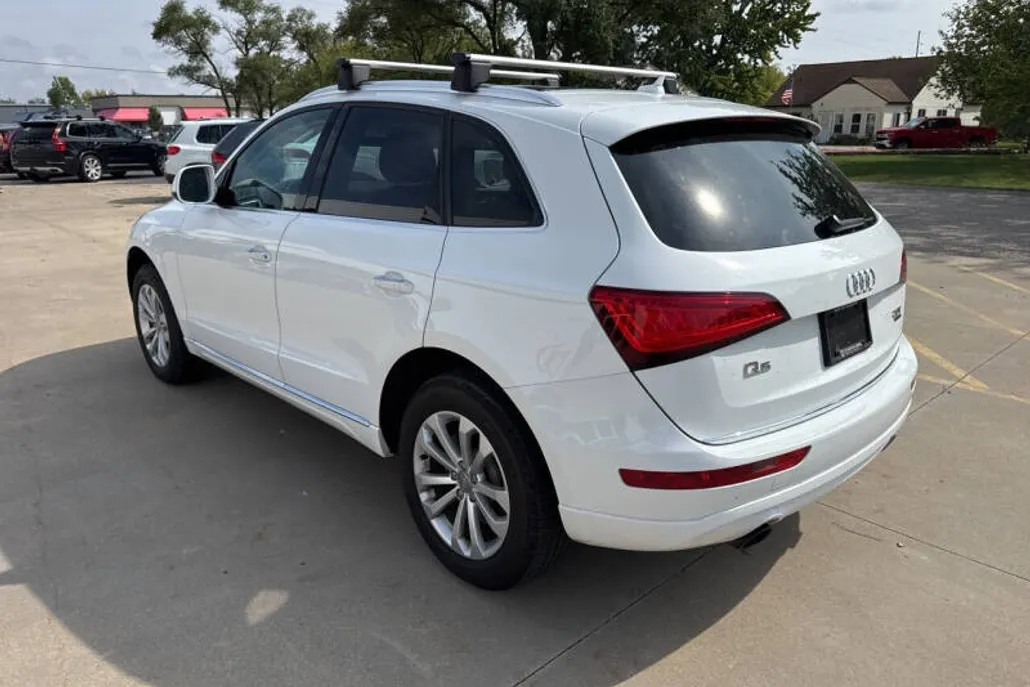2016 Audi Q5 2.0T Premium photo 1