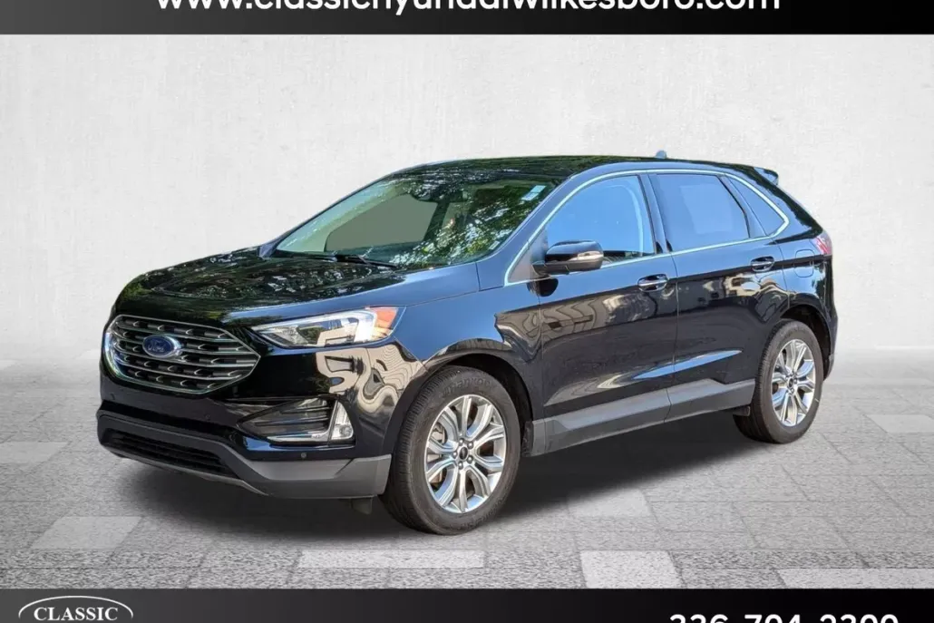 2024 Ford Edge Titanium photo 1