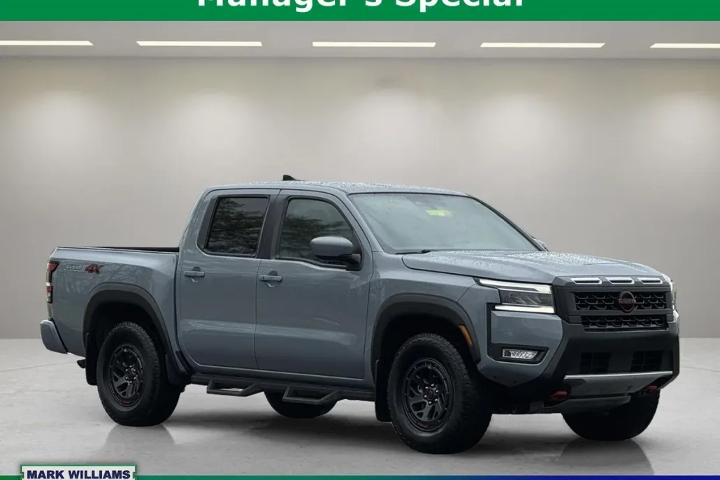 2025 Nissan Frontier PRO-4X photo 1
