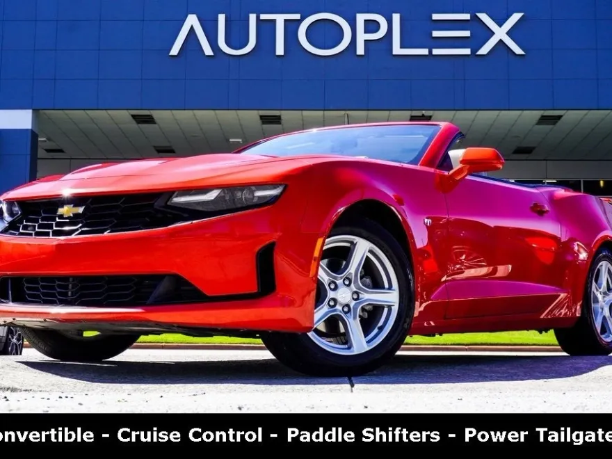 2022 Chevrolet Camaro 1LT photo 1
