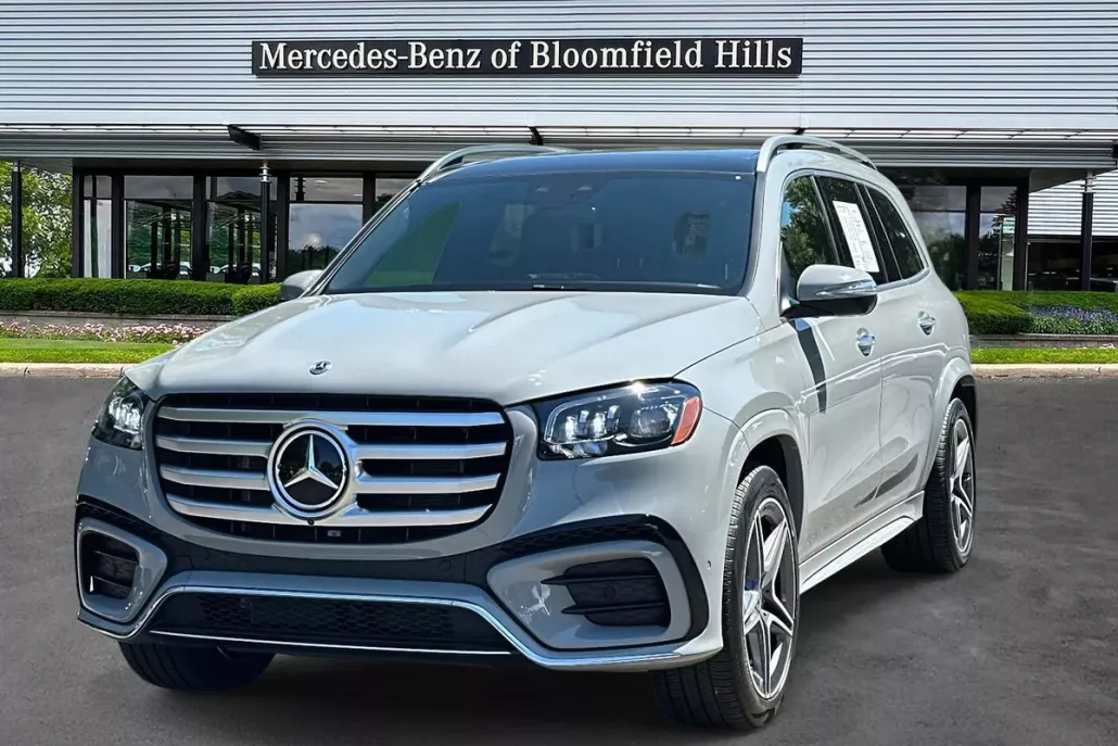 2024 Mercedes Benz GLS 450 4MATIC photo 1