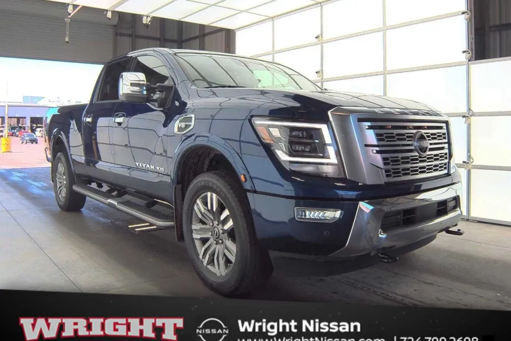 2024 Nissan Titan Platinum Reserve photo 1