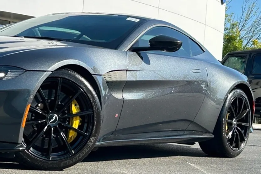 2019 Aston Martin Vantage AM6 photo 1