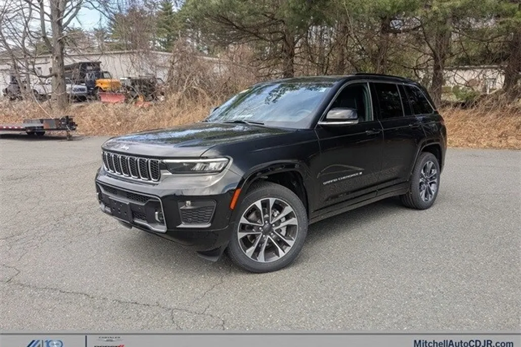 2025 Jeep Grand Cherokee Overland photo 1