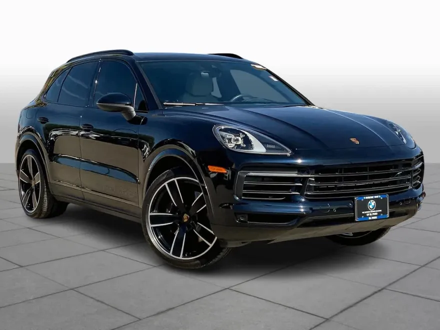 2022 Porsche Cayenne Base photo 1