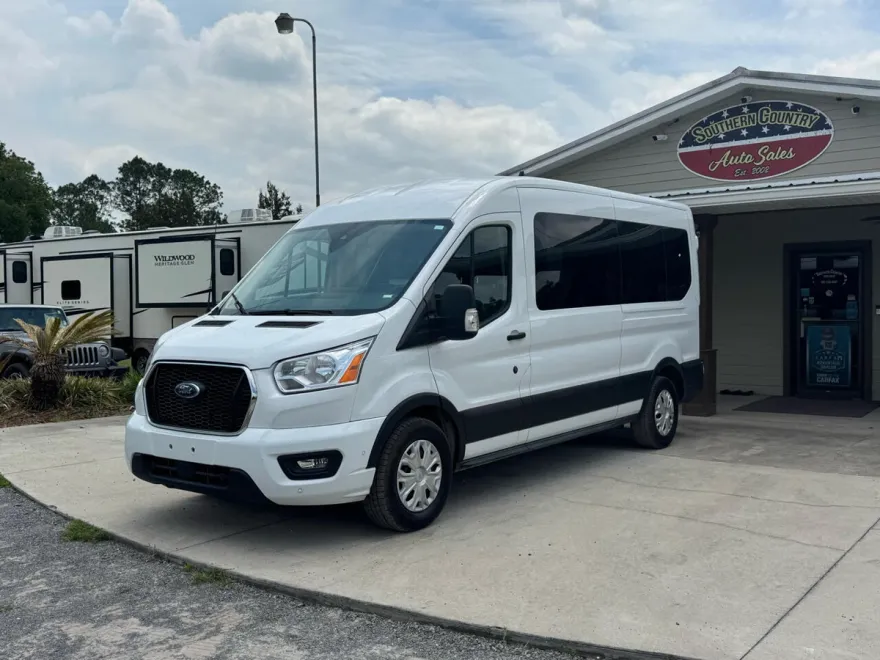 2022 Ford Transit Passenger XLT photo 1
