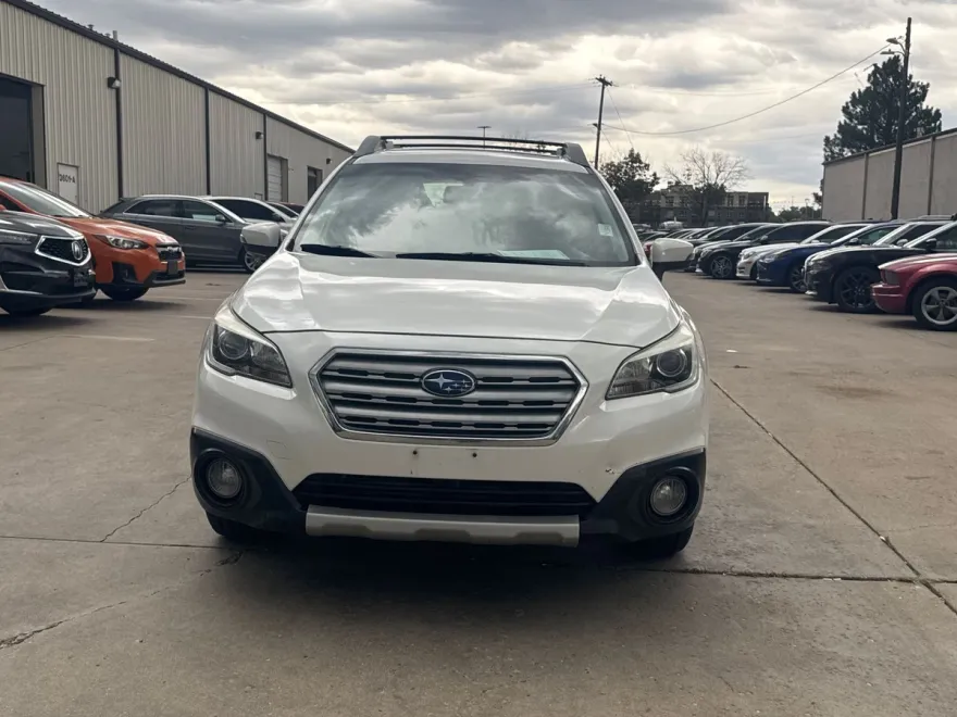 2017 Subaru Outback 2.5i Limited photo 1