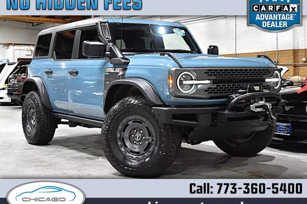 2023 Ford Bronco Black Diamond photo 1