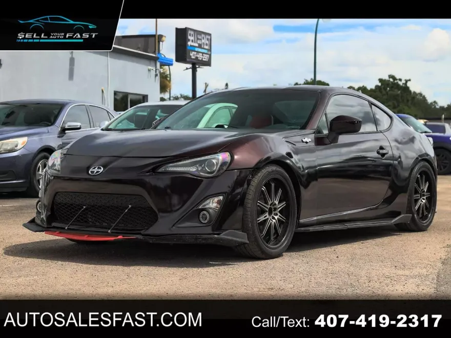 2013 Scion FR-S photo 1