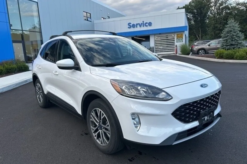2020 Ford Escape SEL photo 1