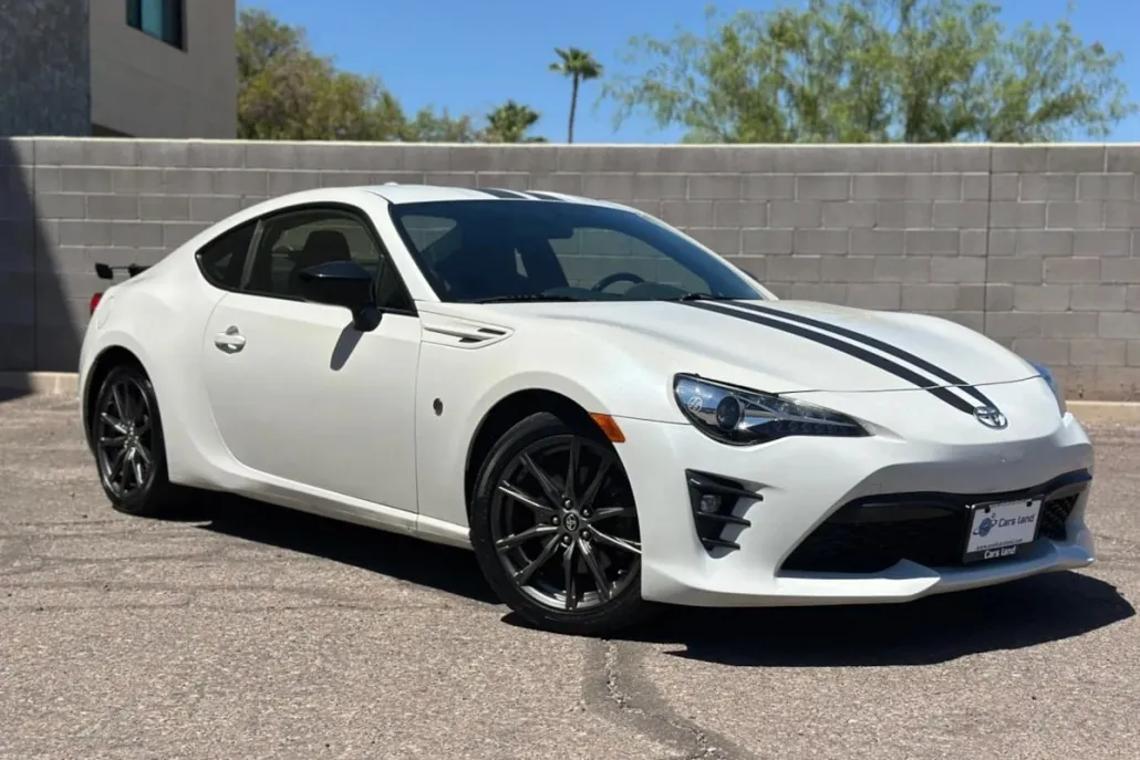 2017 Toyota GR86 Special Edition photo 1