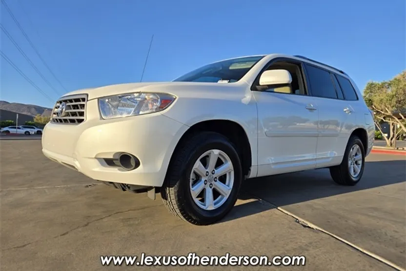 2010 Toyota Highlander Base photo 1