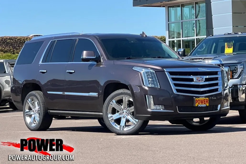 2016 Cadillac Escalade Premium photo 1