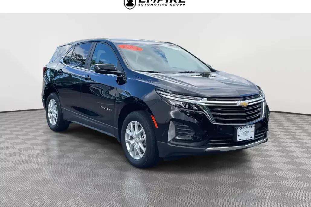 2024 Chevrolet Equinox LT photo 1