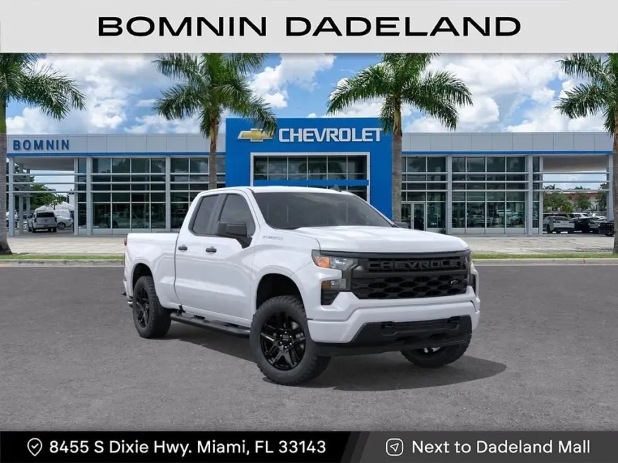 2025 Chevrolet Silverado 1500 Custom photo 1