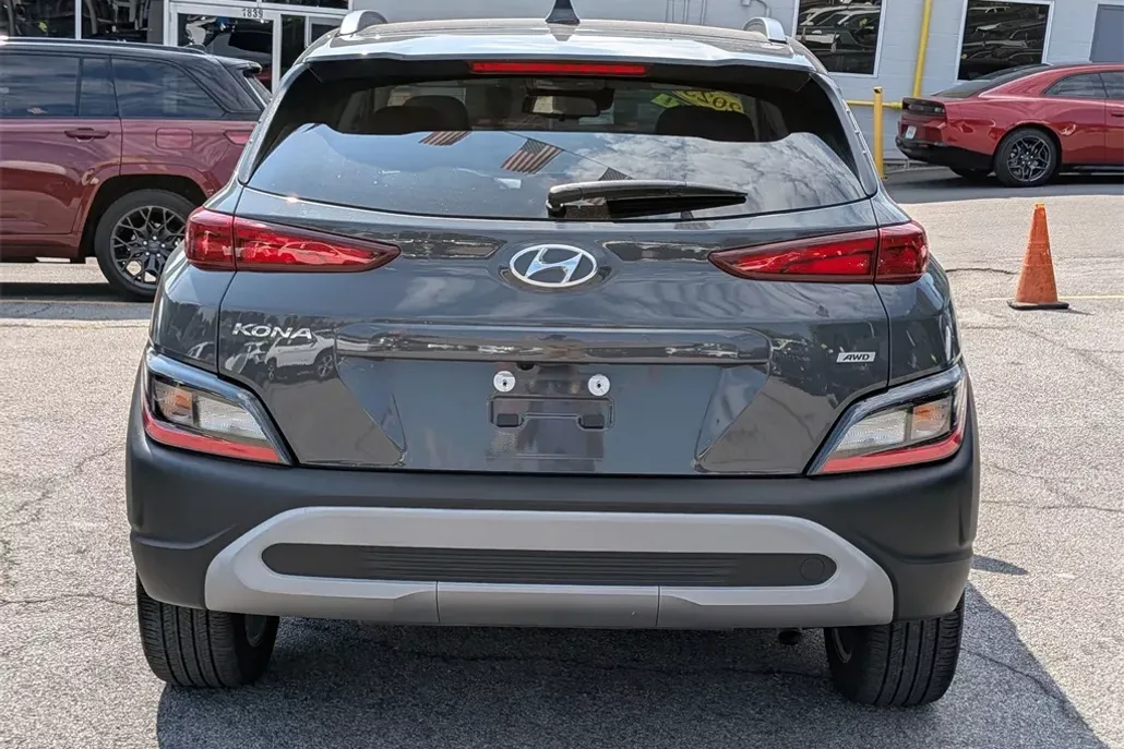 2023 Hyundai Kona SEL photo 1