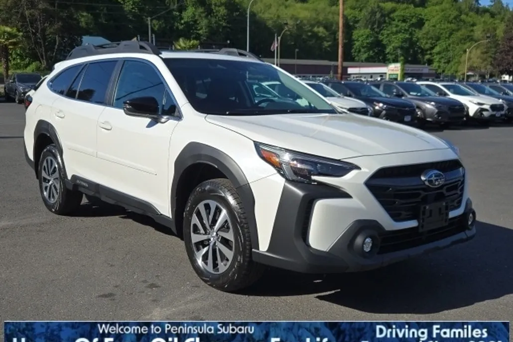 2025 Subaru Outback Premium photo 1