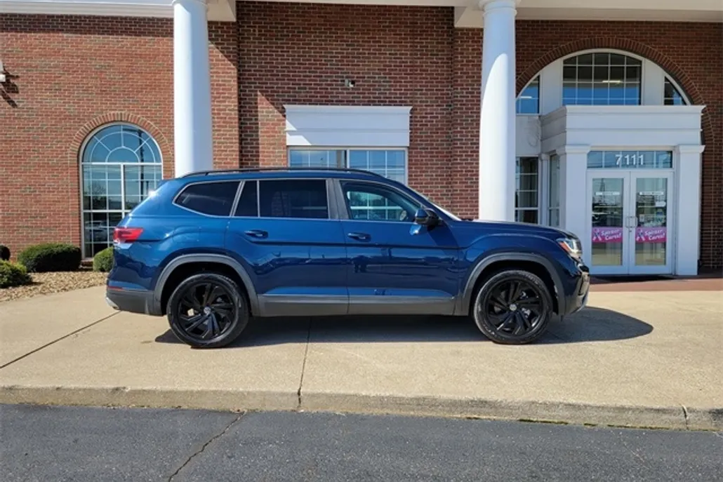 2022 Volkswagen Atlas V6 SE Technology photo 1
