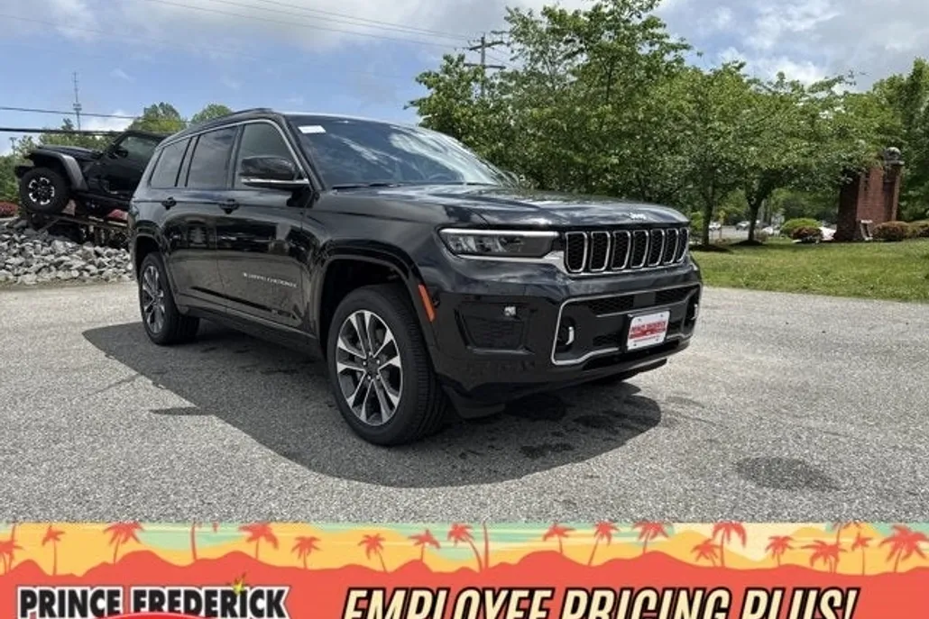 2025 Jeep Grand Cherokee Overland photo 1