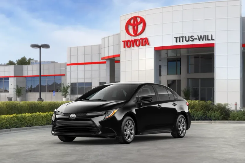 2025 Toyota Corolla LE photo 1