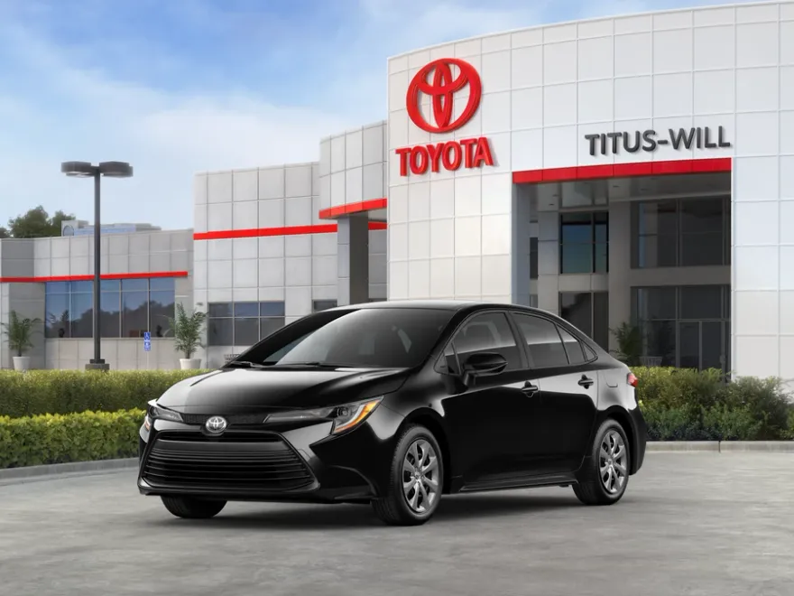 2025 Toyota Corolla LE photo 1